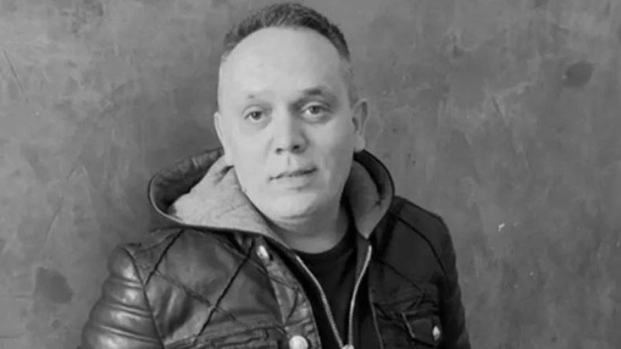 PJEVAČ PRONAĐEN MRTAV U HOTELSKOJ SOBI: Noć prije smrti prekinuo nastup