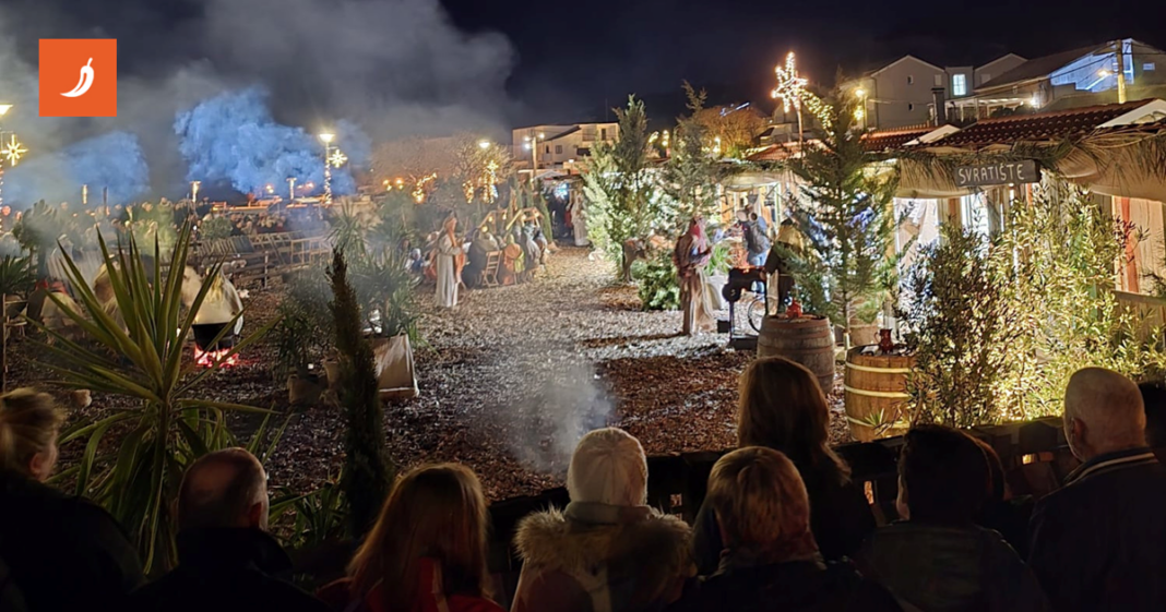 Mjesecima skupljali lišće, napravili potok… Nevjerojatne žive jaslice u Starigradu