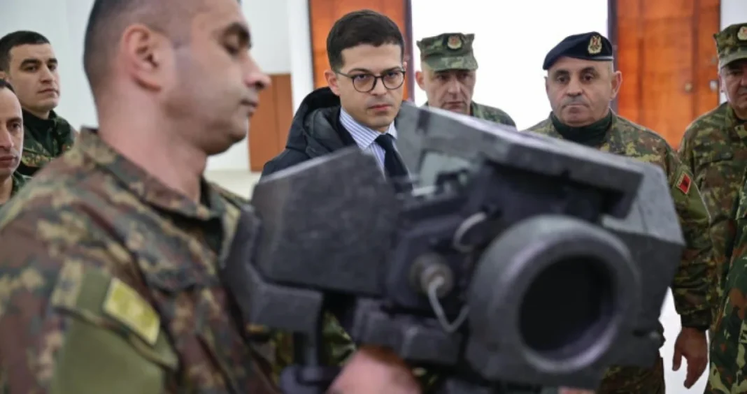 Albanija opremljena protivoklopnim raketnim sistemom “Javelin”