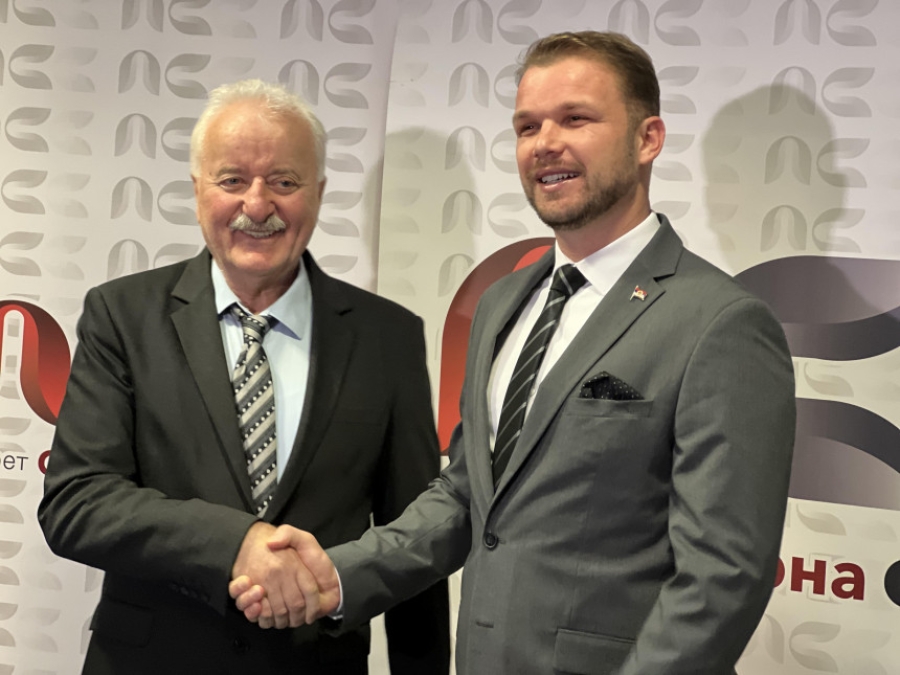 Bivši premijer RS-a prešao u Stanivukovićeve redove: Bio je blizak saradnik miljenika Radovana Karadžića