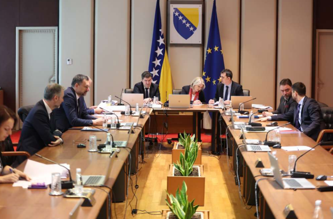 Blokirano penzionisanje državnih policijskih službenika: Ministri iz Trojke čuvaju Čamparine kadrove u SIPA-i – Istraga .ba