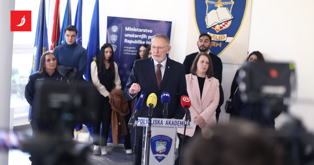 Božinović se sastao s mladim Romima koji studiraju: “Trebamo popraviti dvije stvari”