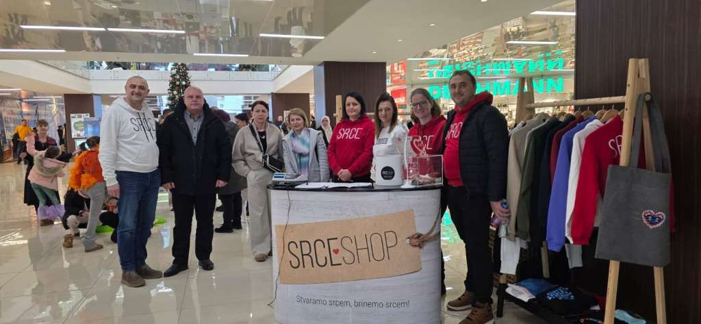 Cazin pokazao veliko srce: Podrška djeci oboljeloj od raka i njihovim porodicama