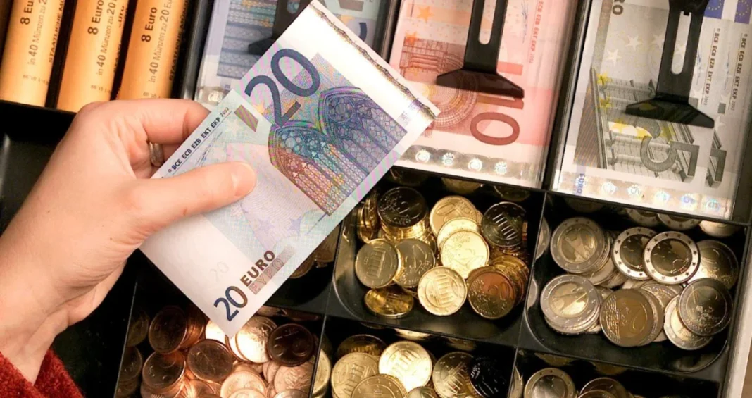 Gasi se još jedna valuta: Koliko je evropskih valuta nestalo uvođenjem eura?