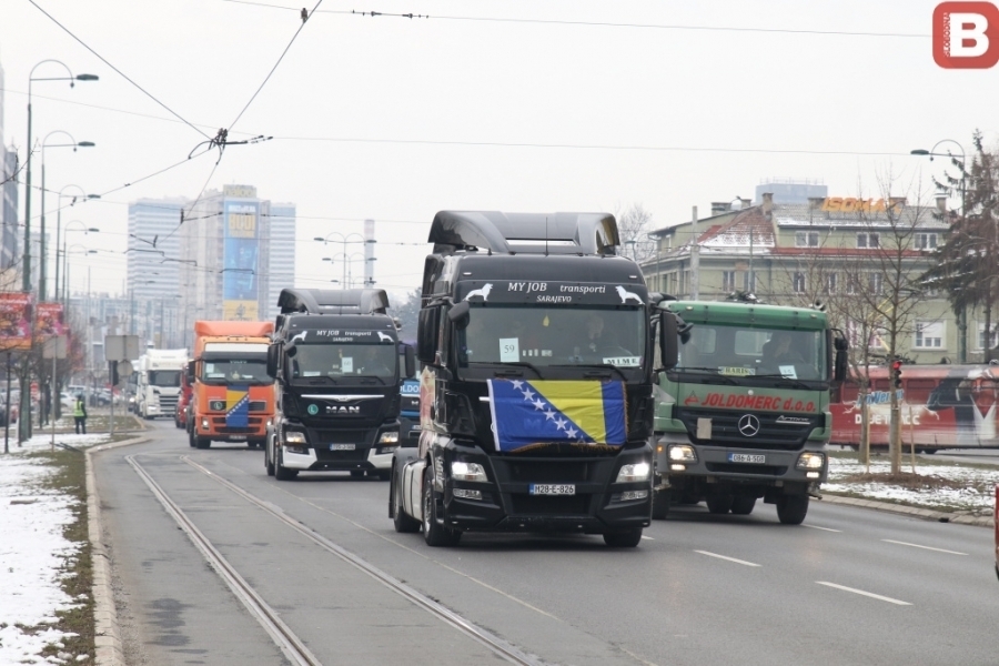 OPŠTI KOLAPS NA POMOLU: Kamiondžije iz BiH i Srbije prijete blokadama granica s Evropom