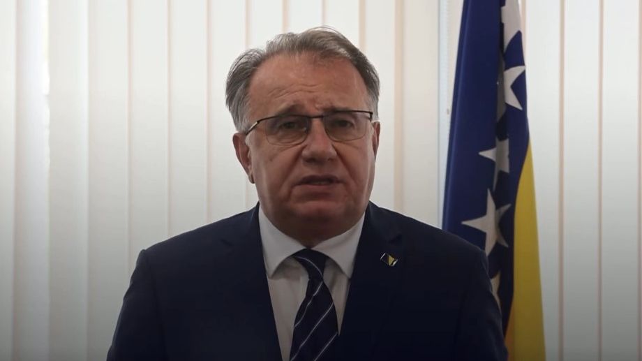 Osnovica za plaće zaposlenika u institucijama FBiH u 2026. bit će veća za 12,5 posto