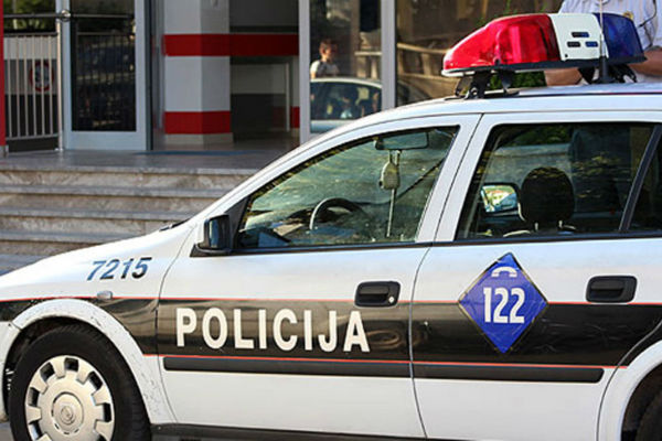 Podignuta optužnica protiv mladić iz Mostara: Prijetio bivšoj djevojci, pa je udario automobilom