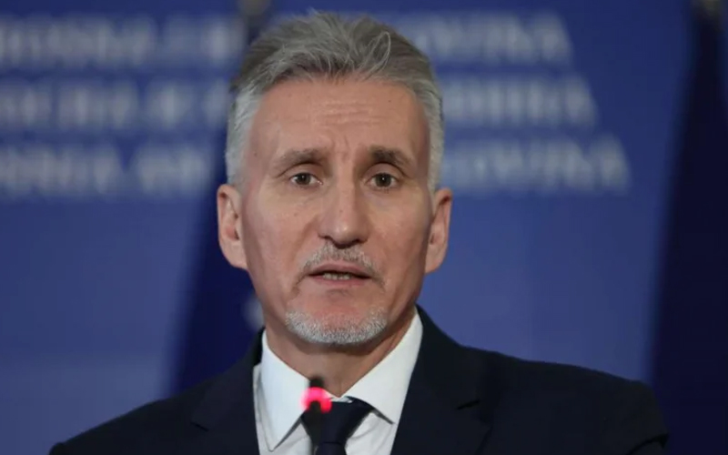 Prekinuta sjednica Doma naroda: Ademović upozorava na blokade i najavljuje mjere