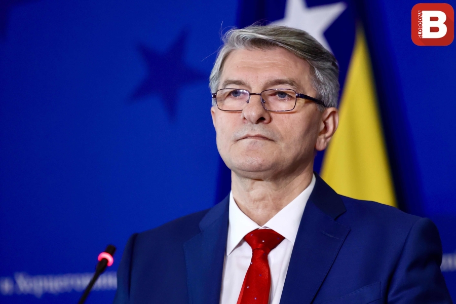 ŠEMSUDIN MEHMEDOVIĆ ZA ‘SB’ OTVORENO PORUČIO: ‘Trojka’ je posustala pred ucjenama, HDZBiH treba odstraniti iz vlasti kao Dodika