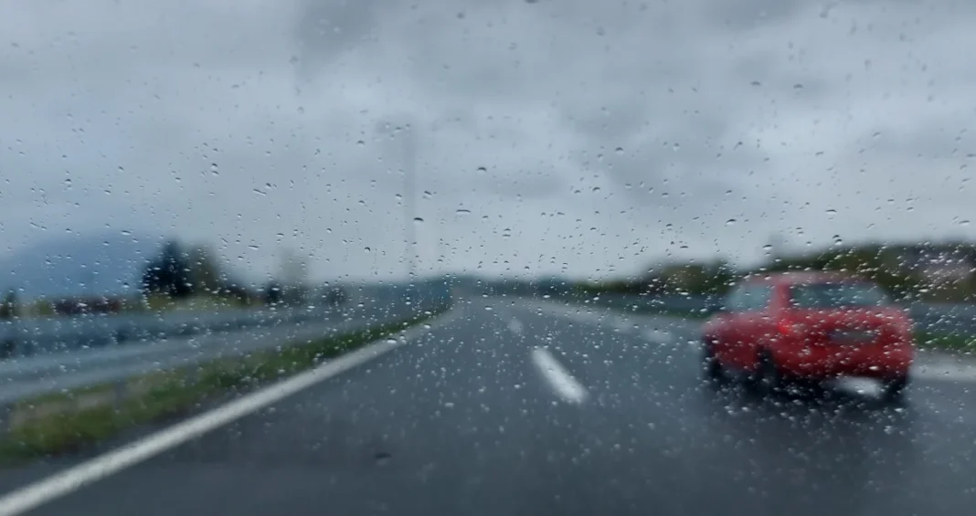 Stanje na putevima u BiH: Oprez zbog moguće poledice i pojačane frekvencije vozila
