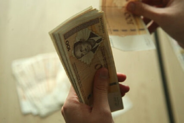 Stare novčanice od 10, 20, 50 i 100 KM mijenjaju se još do 31. decembra 2025. u bankama