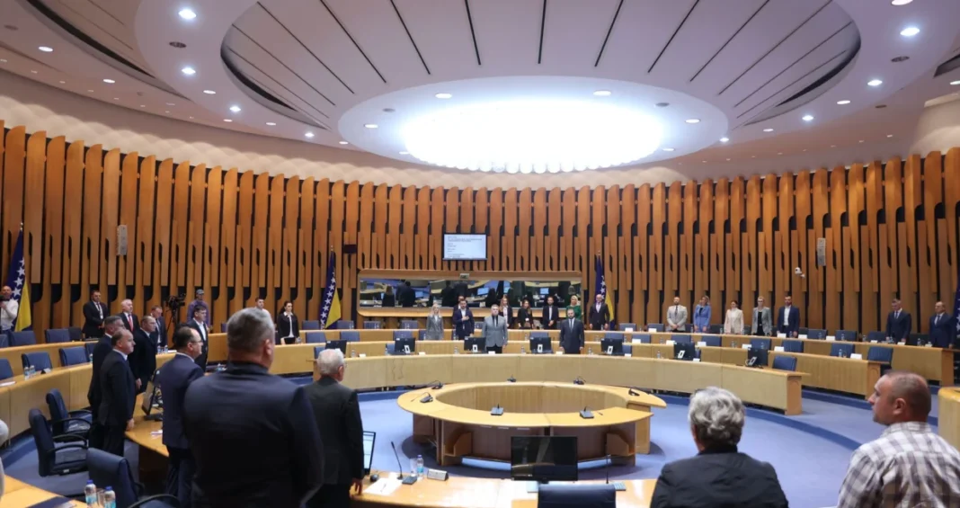 Svađa blokirala Dom naroda: Četiri sata rasprave, pa pauza zbog nedostatka kvoruma