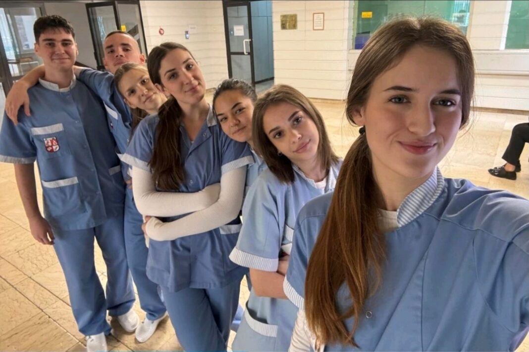 Učenici Medicinske škole Tuzla kroz „Projekt građanin“ zagovaraju jačanje zdravstvenog sistema