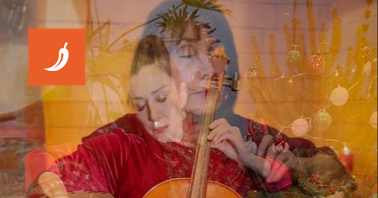 Ana Rucner s mamom Snježanom snimila božićnu obradu (s dva kraja svijeta)