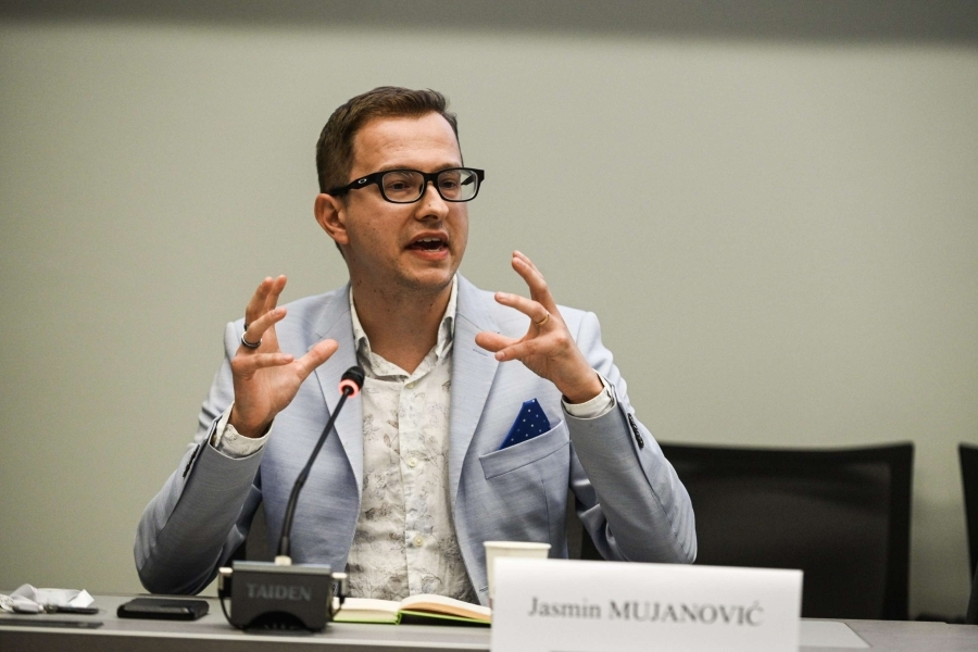 JASMIN MUJANOVIĆ ODGOVORIO AMERIČKOM KONGRESMENU: Ovaj tekst bi pozvao američku vladu da ponovno uvede sankcije Dodiku, secesionistu kojeg podržava Rusija…