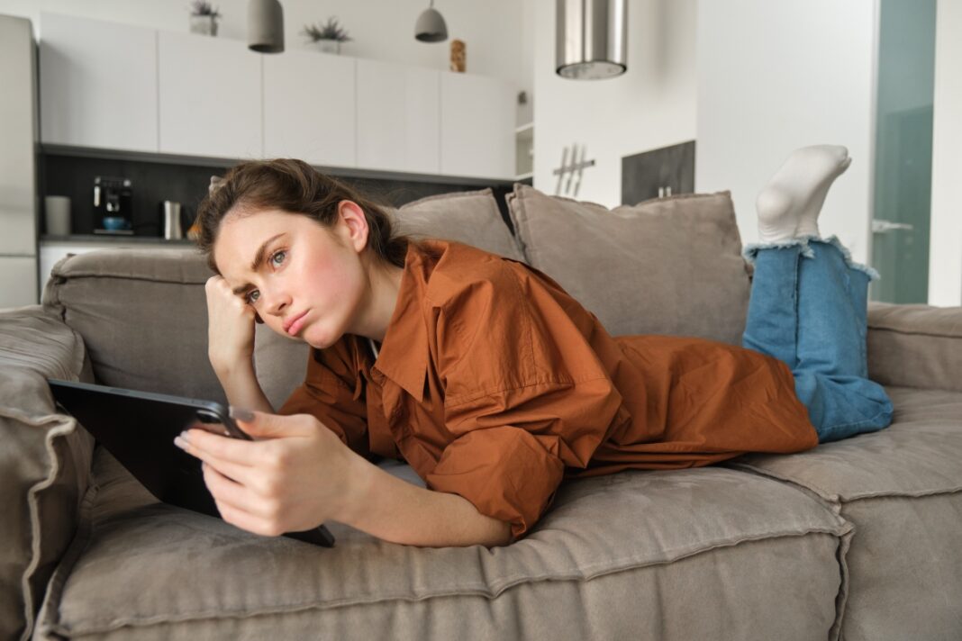 Tišina u modernim vezama: Bijeg od odgovornosti ili strah od emocija?