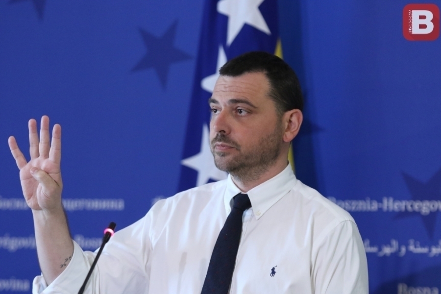 SAŠA MAGAZINOVIĆ OTKRIO DETALJE SASTANKA PIC-a: ‘Potez SNSD-a je poruka da glavni pregovarač ne treba doći iz te stranke’