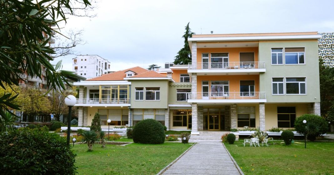 Bili smo u vili albanskog diktatora Envera Hoxhe koji je vladao 41 godinu