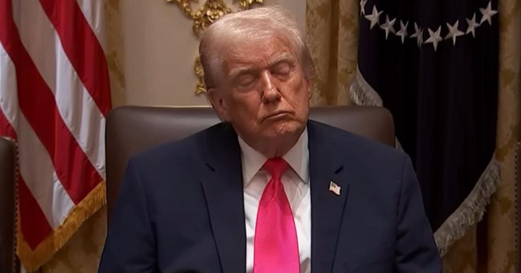 Da li je Tramp pri zdravoj pameti? Fico kaže da je opasan, šire se teorije o njegovom stanju