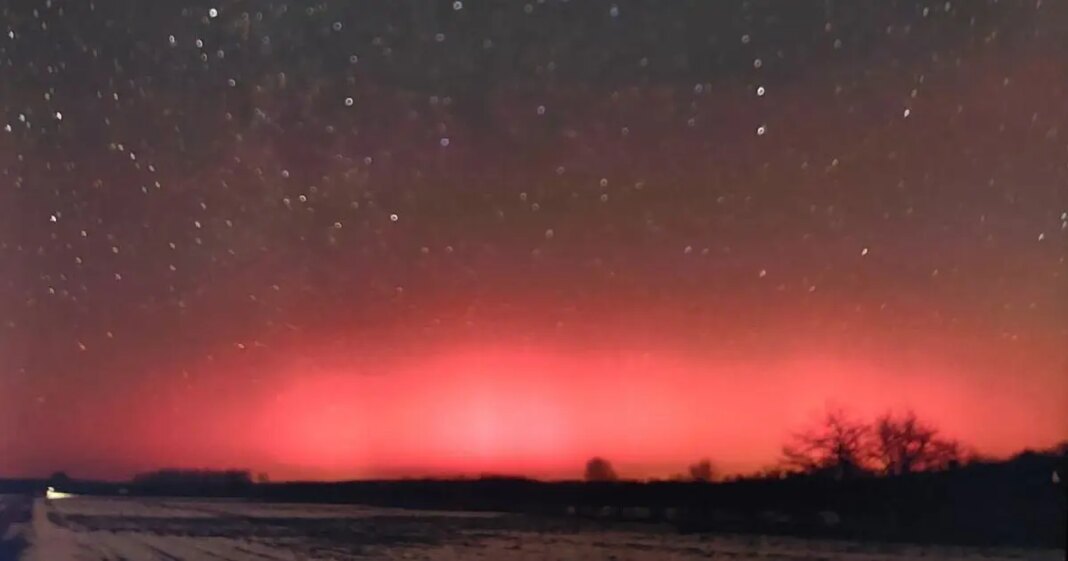 FOTO Aurora borealis obasjala nebo: Pogledajte spektakularne prizore neba iznad Hrvatske