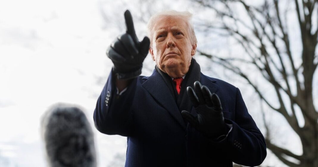 Trump sugerira da će se SAD povući iz NATO-a ako se on ne snađe na Grenlandu