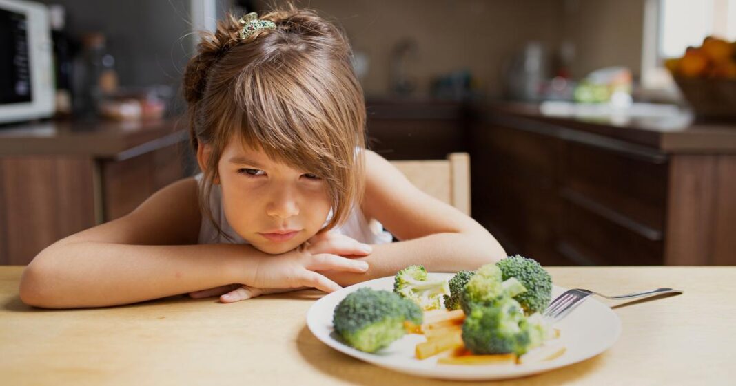 Odbija li vaše dijete hranu? Učinite obroke zanimljivim i zdravim Odbija li vaše dijete hranu? Učinite obroke zanimljivim i zdravim