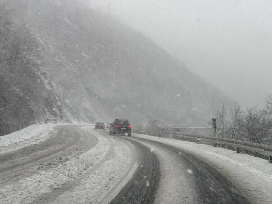 BIHAMK UPOZORIO: Otežano odvijanje saobraćaja širom zemlje, na ovim dionicama je saobraćaj obustavljen