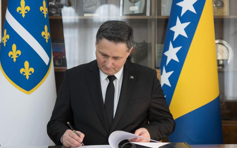 Bećirović odgovorio na Komšićeve optužbe