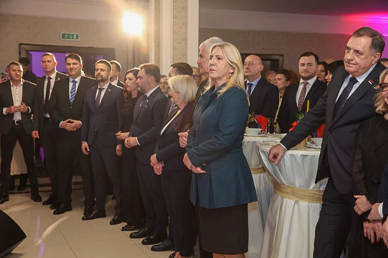 Bošnjaci nisu došli na Božićni prijem kod Željke Cvijanović, stigla kritika iz SNSD-a