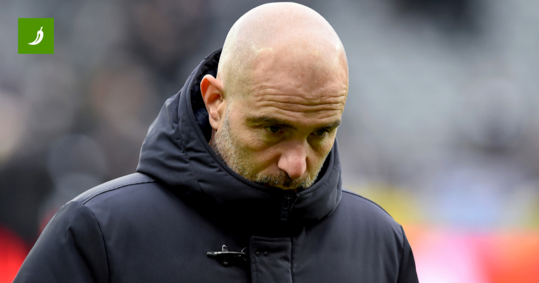 Chelsea smijenio trenera