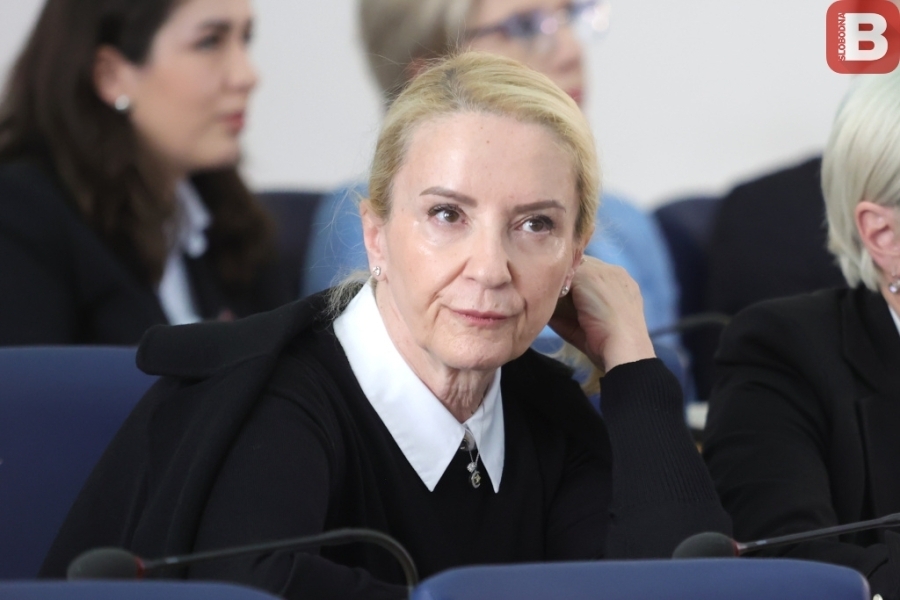 DA LI SEBIJA IZETBEGOVIĆ KREĆE U UTRKU ZA PREDSJEDNIŠTVO BIH: Softićev odgovor zaintrigirao javnost DA LI SEBIJA IZETBEGOVIĆ KREĆE U UTRKU ZA PREDSJEDNIŠTVO BIH: Softićev odgovor zaintrigirao javnost