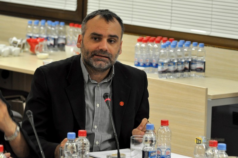 Dino Mustafić neće više biti direktor Narodnog pozorišta Sarajevo