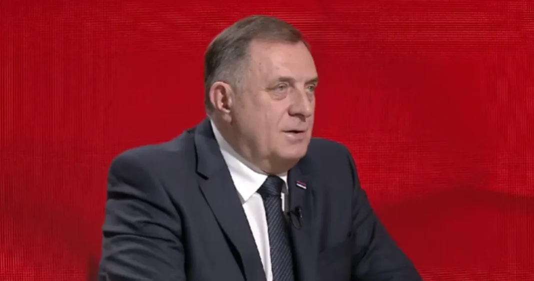 Dodik i dalje vedri i oblači u RS-u: Ponaša se kao da je još uvijek predsjednik entiteta