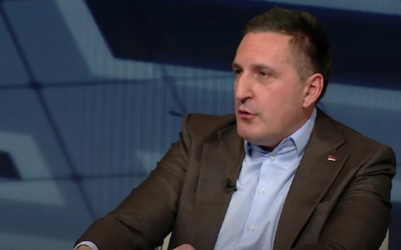 Elek o optužbama Ace Lukasa: Tužit ću ga! Muškarac koji ga je udario vozilom je uhapšen Elek o optužbama Ace Lukasa: Tužit ću ga! Muškarac koji ga je udario vozilom je uhapšen