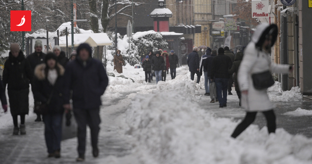 FOTO Veliki problemi u Sarajevu zbog snijega i ledene kiše