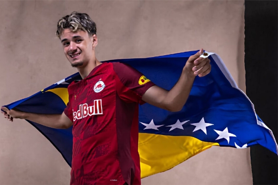 IMA SAMO 18 GODINA: Kerim Alajbegović na meti nogometnih velikana, u trku se uključili i Turci…