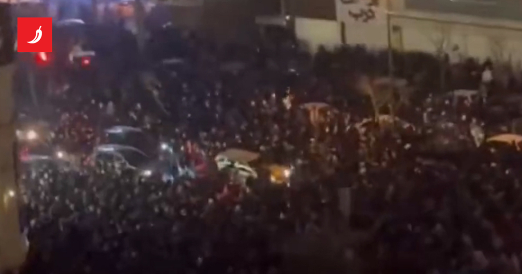 Pentagon priprema opcije za napad na Iran. Teheran zatvorio zračni prostor