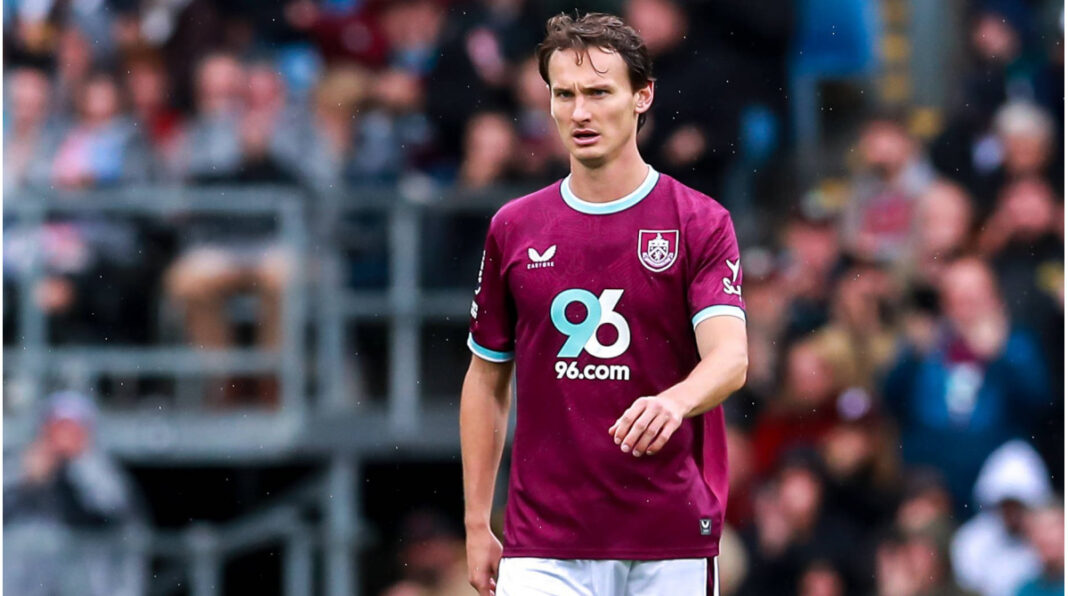 Izvještaj: Werder pregovara sa Burnleyem o transferu Ekdala – 8. centralnog defanzivca u timu