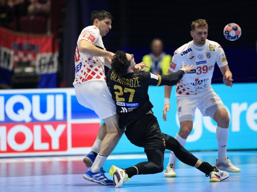 JEDVA IZVUKLI POBJEDU PROTIV OUTSIDERA: Hrvatska na otvaranju EP u rukometu za dlaku izbjegla katastrofu