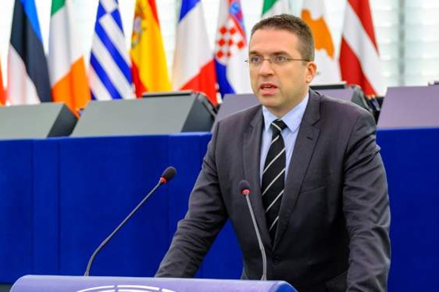 KO JE JASTREB TOMISLAV SOKOL KOJI PRIJETI TREĆIM ENTITETOM: Bošnjake kao Dodik naziva ‘muslimanima’, nije mu sporan ‘ZDS’, ali jesu borba protiv fašizma i ćirilica