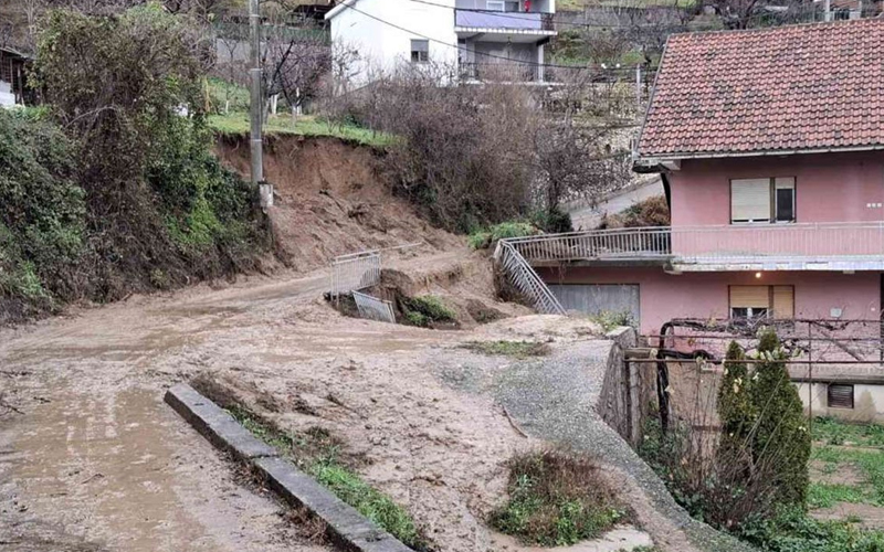 Klizišta ugrožavaju kuće u Mostaru