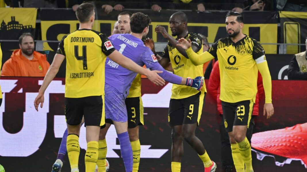 Kobelovo simbolično putovanje: “Moram u kantu za sladoled” Kobelovo simbolično putovanje: "Moram u kantu za sladoled"