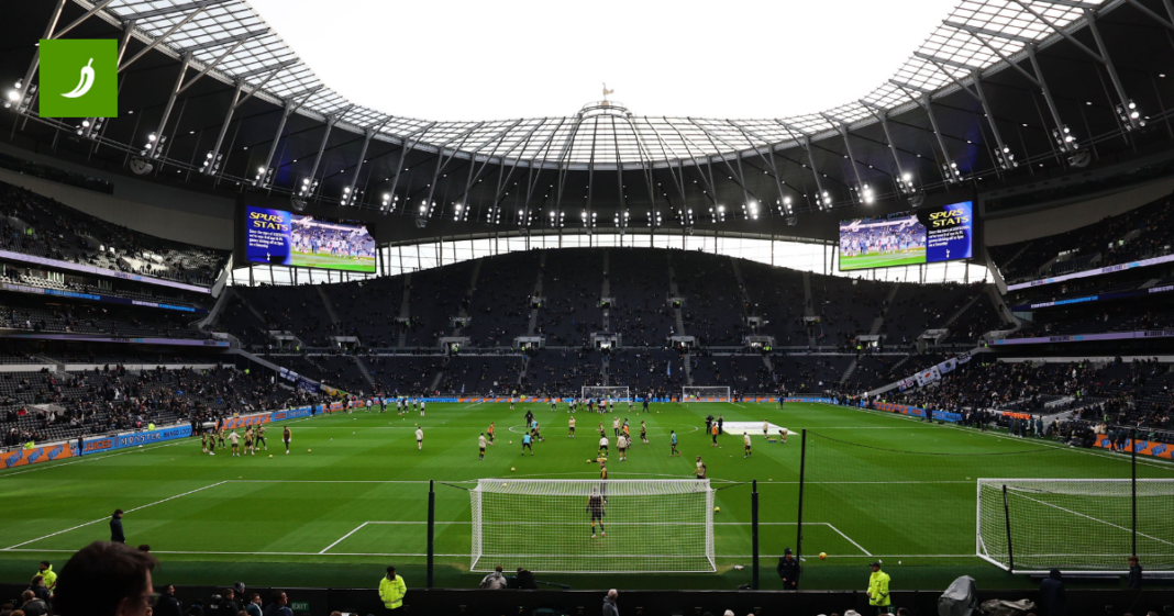 Ljutiti navijači Spursa skandirali: “Želimo svoj novac natrag!”