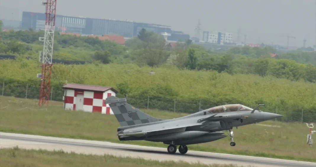Moćni borbeni avion Rafale “zaribao” na nebu iznad Zagreba