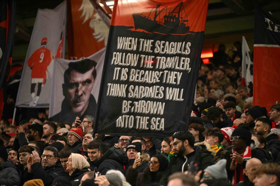 NAVIJAČI UNITEDA NAJAVLJUJU PROTESTE: ‘Umjesto da smo najbolji u ligi, mi smo predmet ismijavanja!’