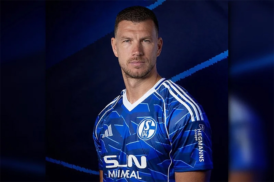 NJEMAČKI MEDIJI PIŠU: Edin Džeko u ‘Schalkeu’, uspoređuju ga sa zvijezdom ‘Reala’…
