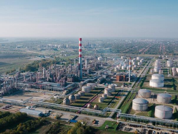 Nakon dva mjeseca u Rafineriji Pančevo započela proizvodnja naftnih derivata