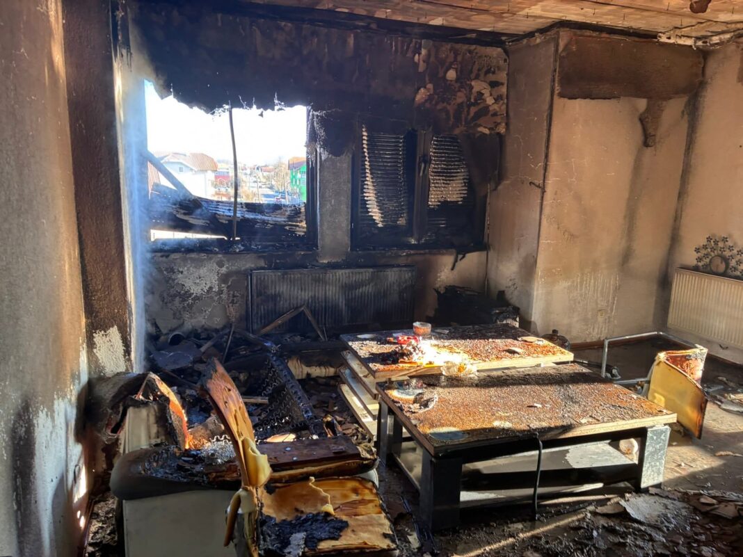 Nakon što je izgorjela kuća kod Kalesije, šest osoba prebačeno na UKC