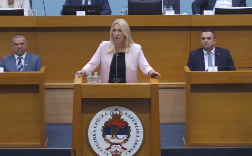 Nova-stara Vlada RS izglasana uz viku i optužbe: Vratite svi plate