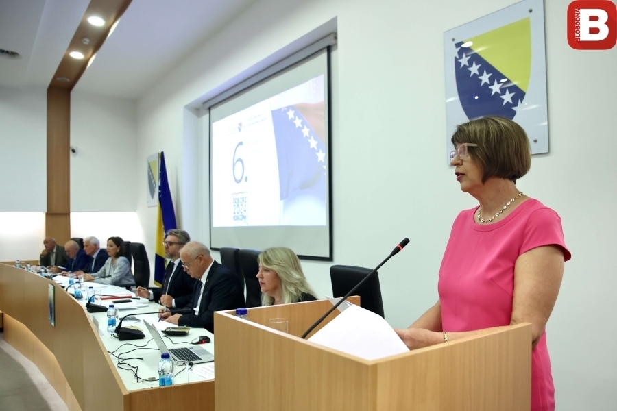 OGLASIO SE CIK BiH: Glasački listići za ponovne prijevremene izbore za predsjednika RS upućeni na doradu… OGLASIO SE CIK BiH: Glasački listići za ponovne prijevremene izbore za predsjednika RS upućeni na doradu...
